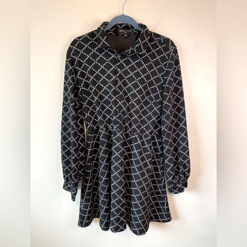 Kendall & Kylie black patterned dress size L‎